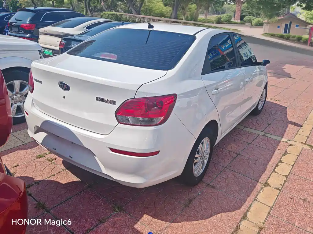 Kia Huanchi — миниатюра 4
