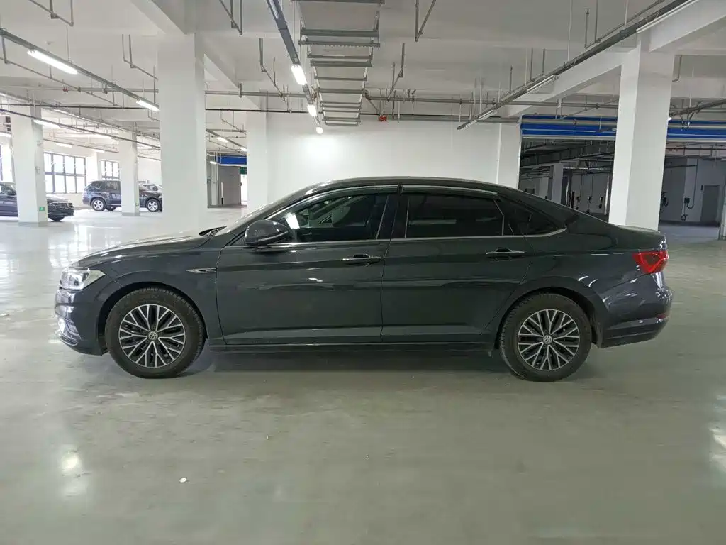Volkswagen Sagitar — миниатюра 3