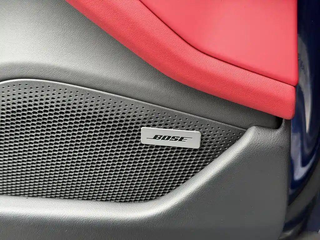 Porsche Taycan — миниатюра 19