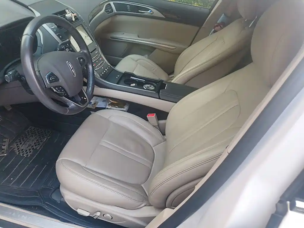 Lincoln MKZ — миниатюра 11