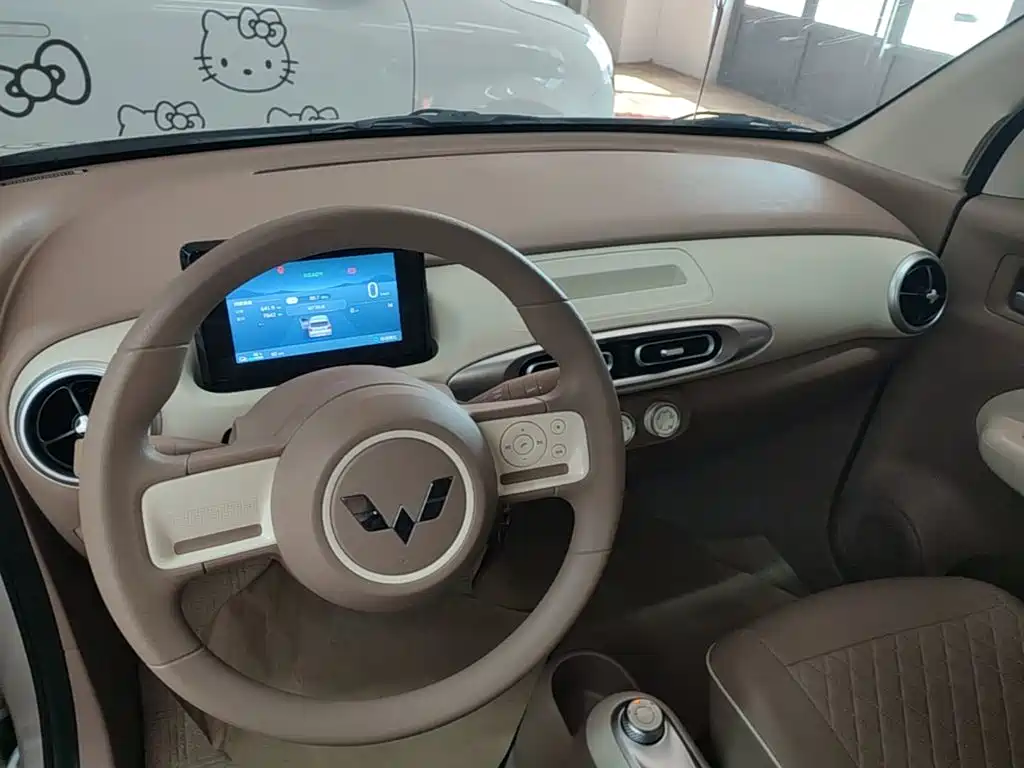 Wuling MINIEV — миниатюра 10