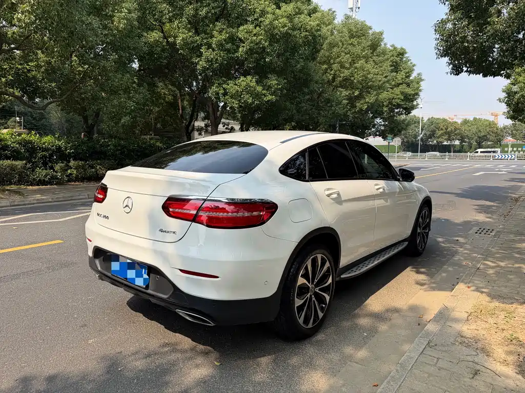 Mercedes-Benz GLC Coupe — миниатюра 21