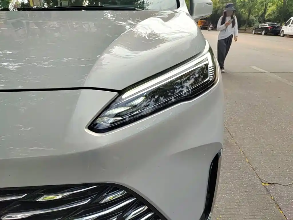 Buick GL8 Hybrid — миниатюра 24