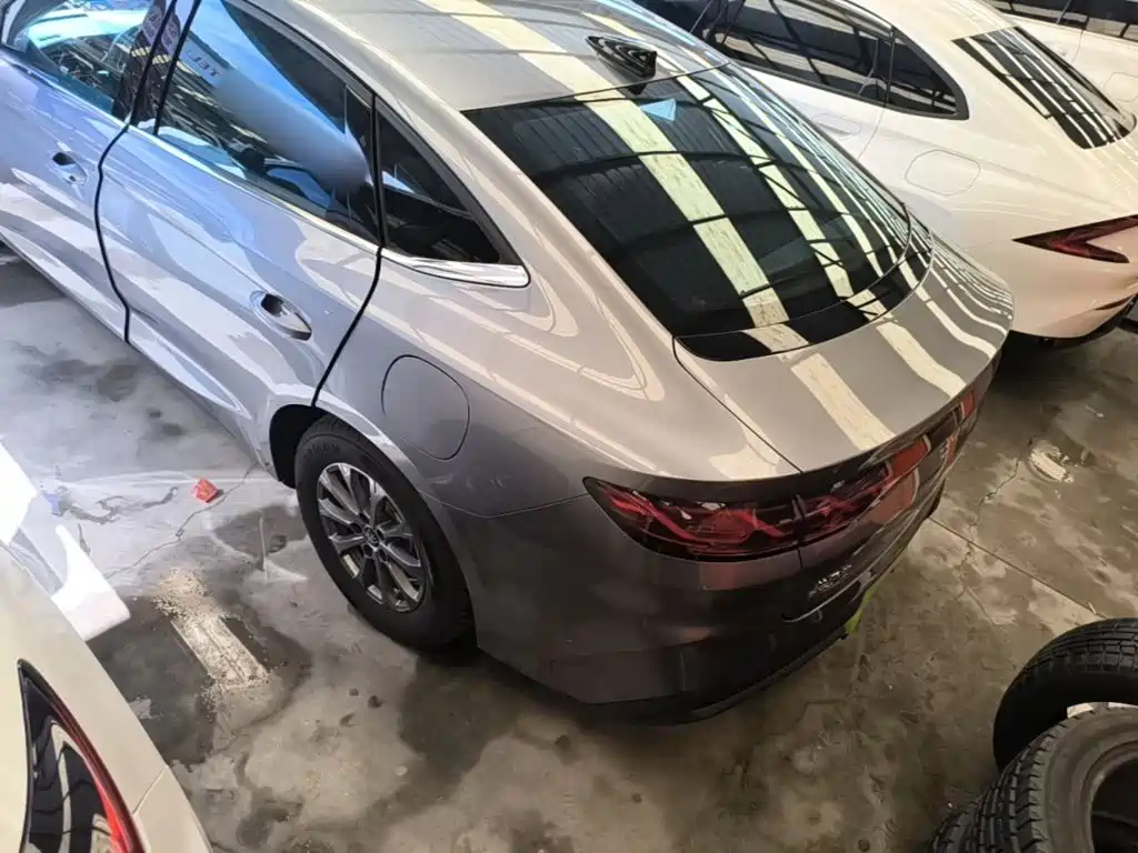 BYD Qin L — миниатюра 5