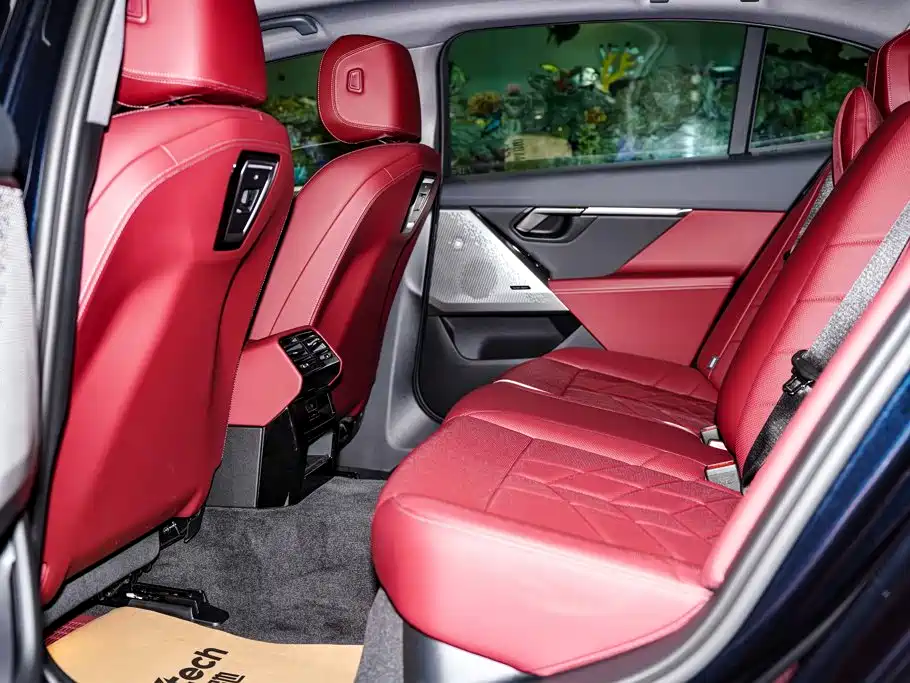 BMW 5 Series — миниатюра 25
