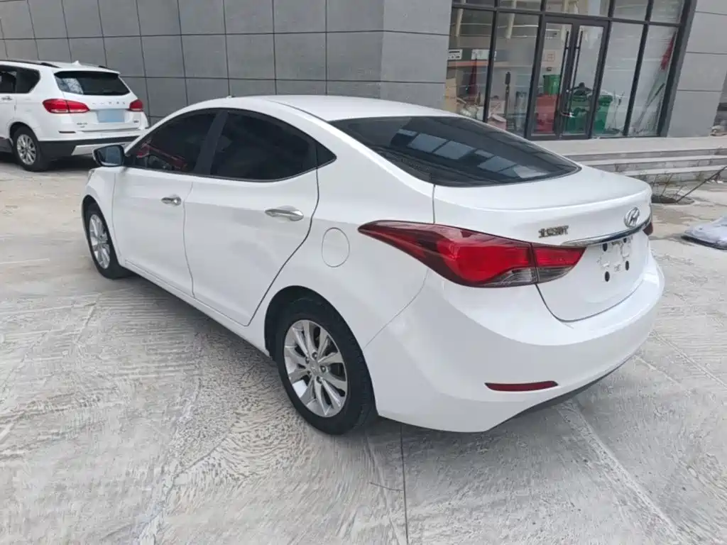 Hyundai Elantra Langdong — миниатюра 5