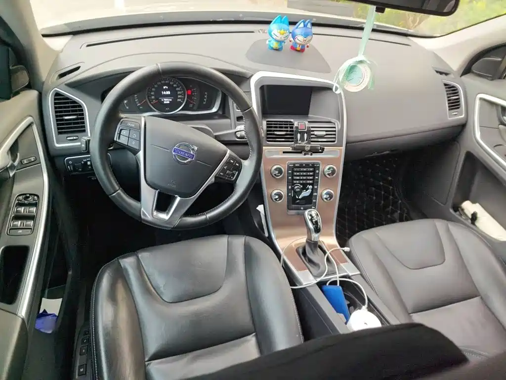 Volvo XC60 — миниатюра 10