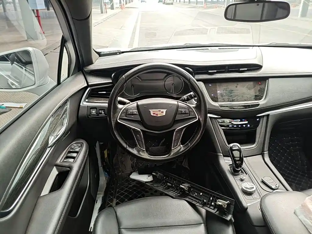 Cadillac XT5 — миниатюра 11