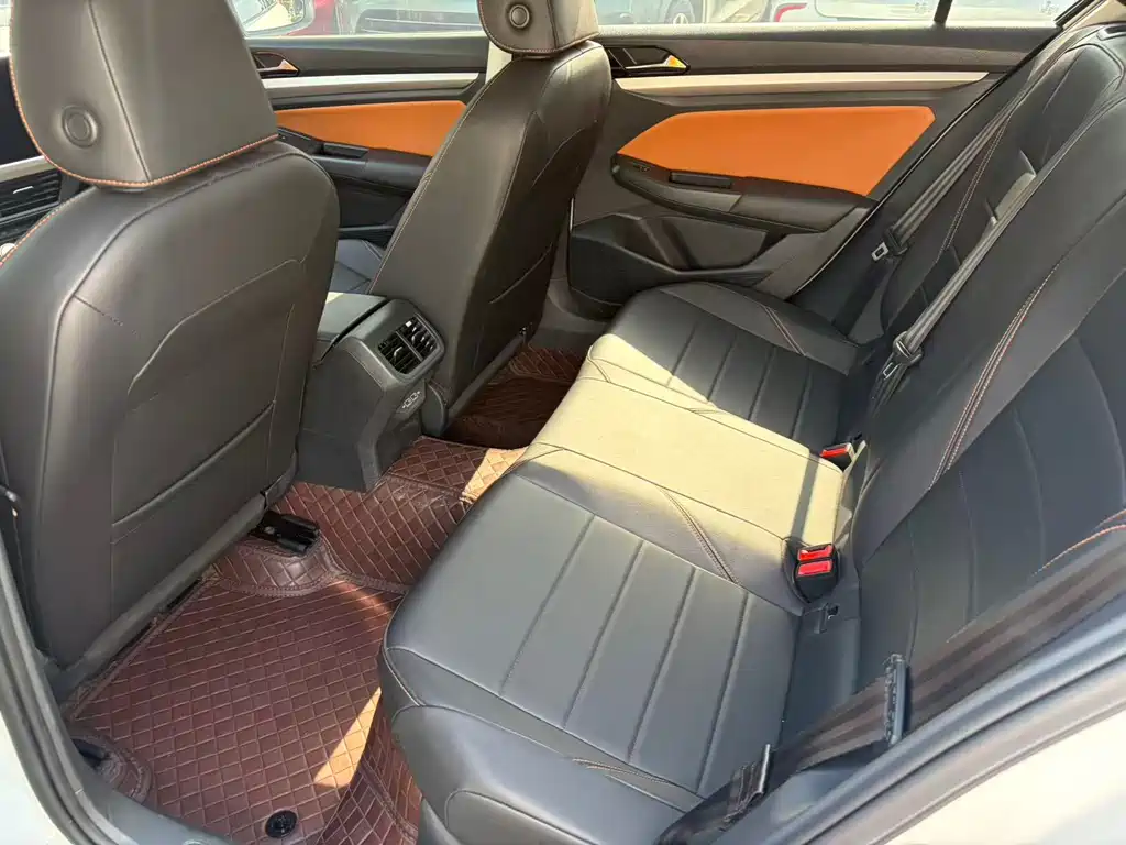Volkswagen Bora — миниатюра 9