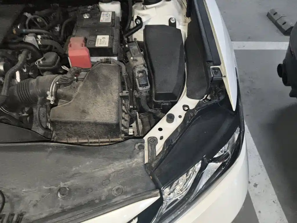 Toyota Camry — миниатюра 21