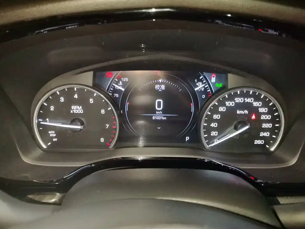 Cadillac XT5 — миниатюра 12