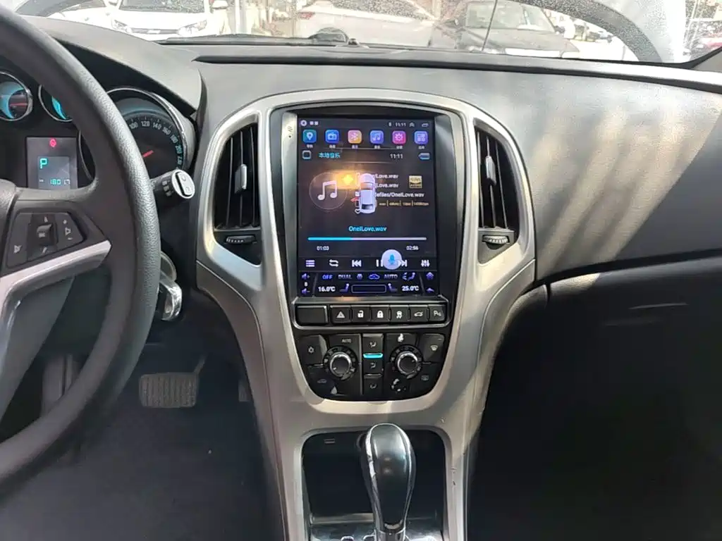 Buick Excelle — миниатюра 13