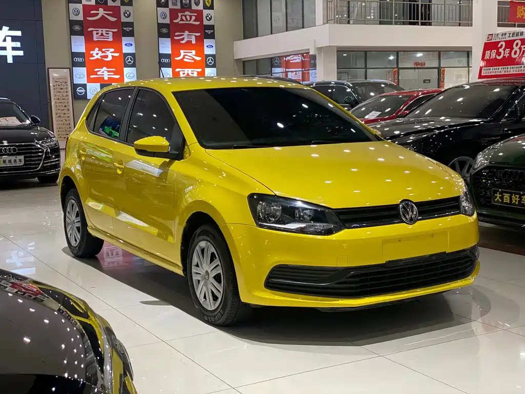 VOLKSWAGEN POLO