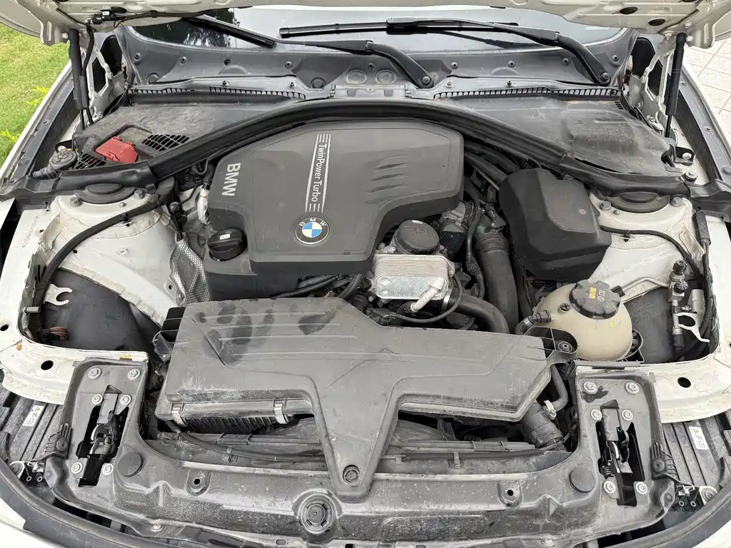 BMW 3 Series — миниатюра 24