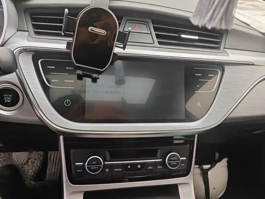 Geely Emgrand GS — миниатюра 13