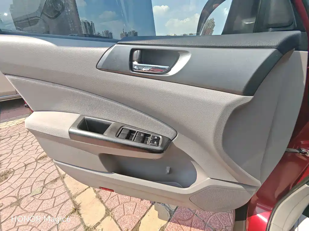 Subaru Forester — миниатюра 9