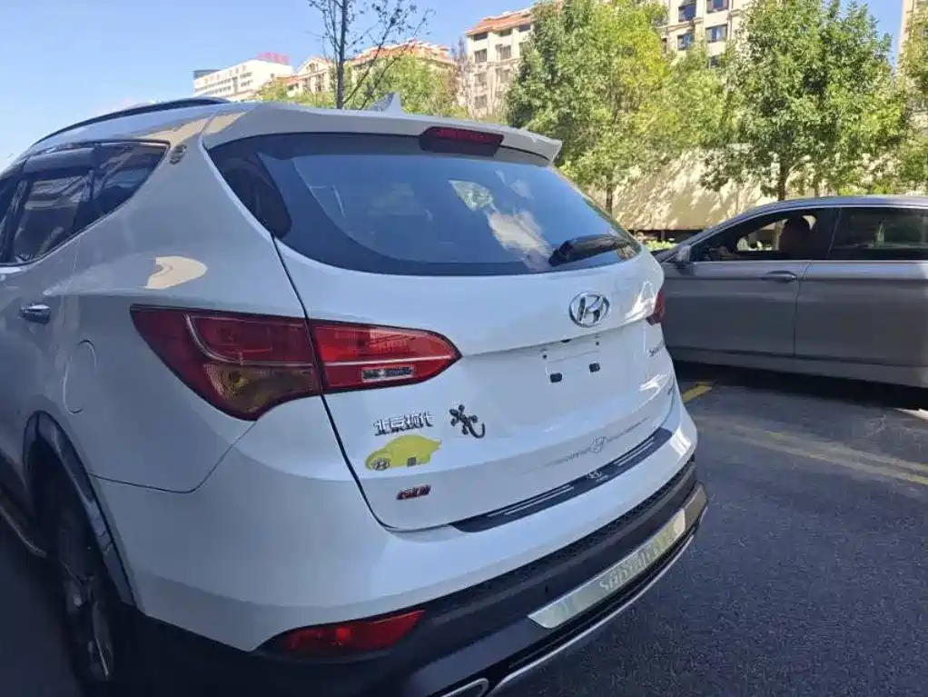 Hyundai Santa Fe — миниатюра 5