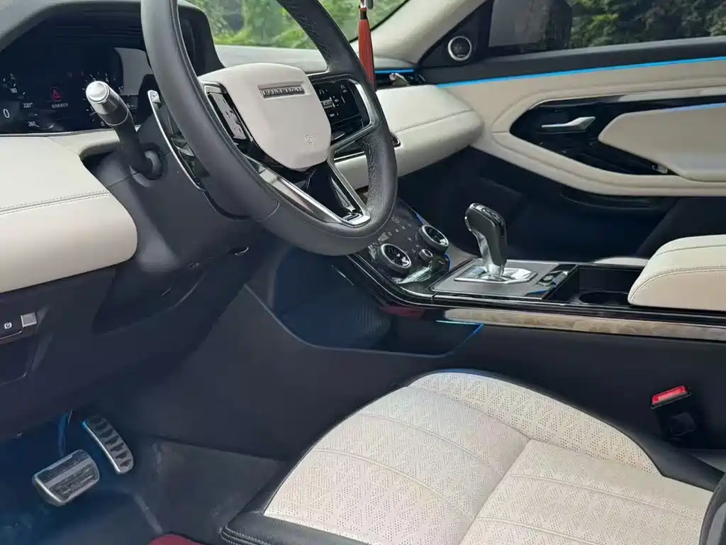 Land Rover Evoque — миниатюра 6