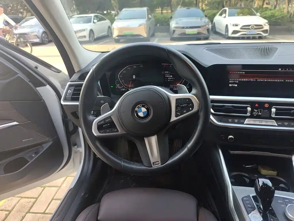 BMW 3 Series — миниатюра 11