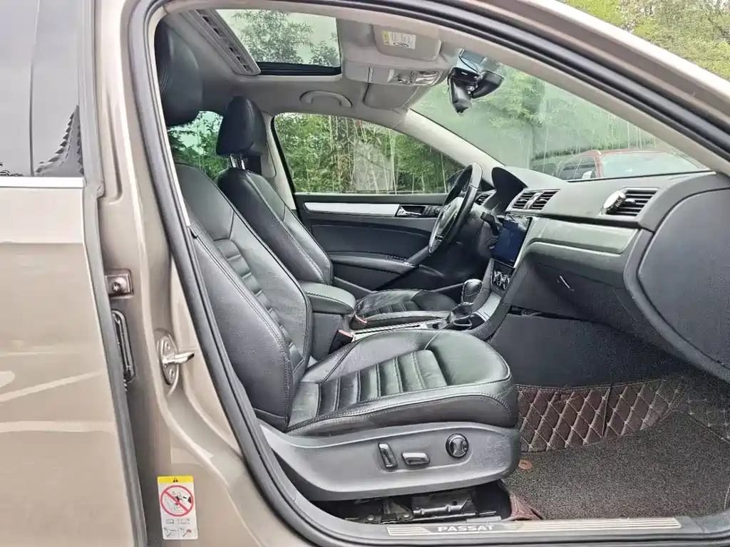 Volkswagen Passat — миниатюра 12