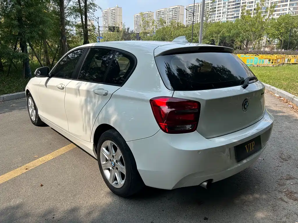 BMW 1 Series (Import) — миниатюра 4