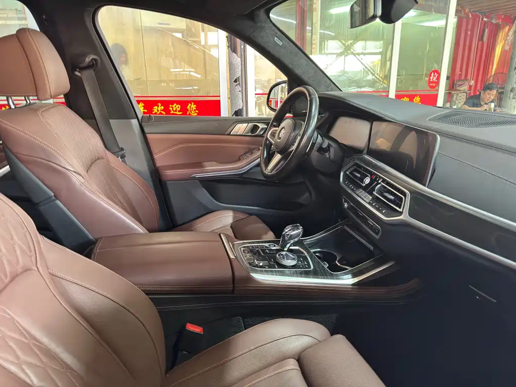 BMW X7 — миниатюра 4