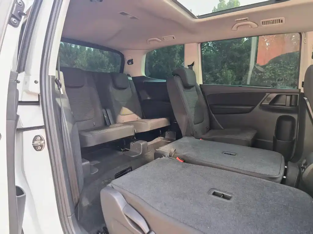 Volkswagen Sharan — миниатюра 14
