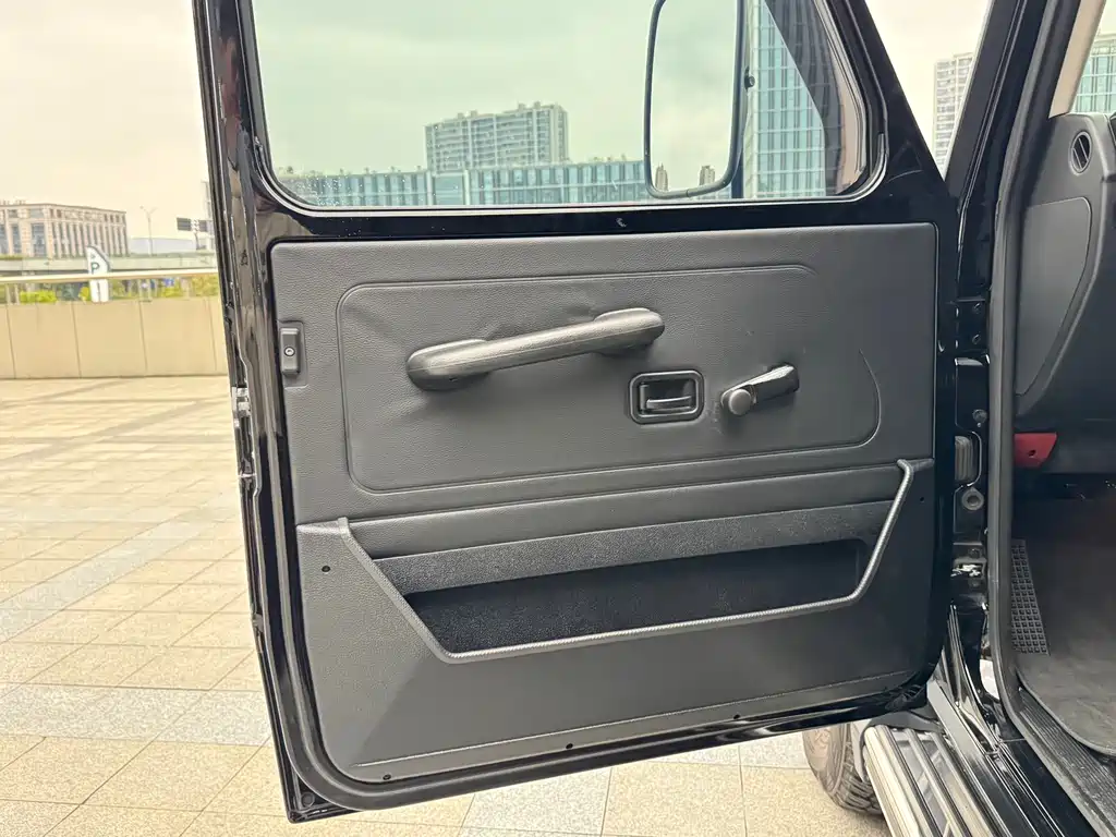 MERCEDES-BENZ G CLASS