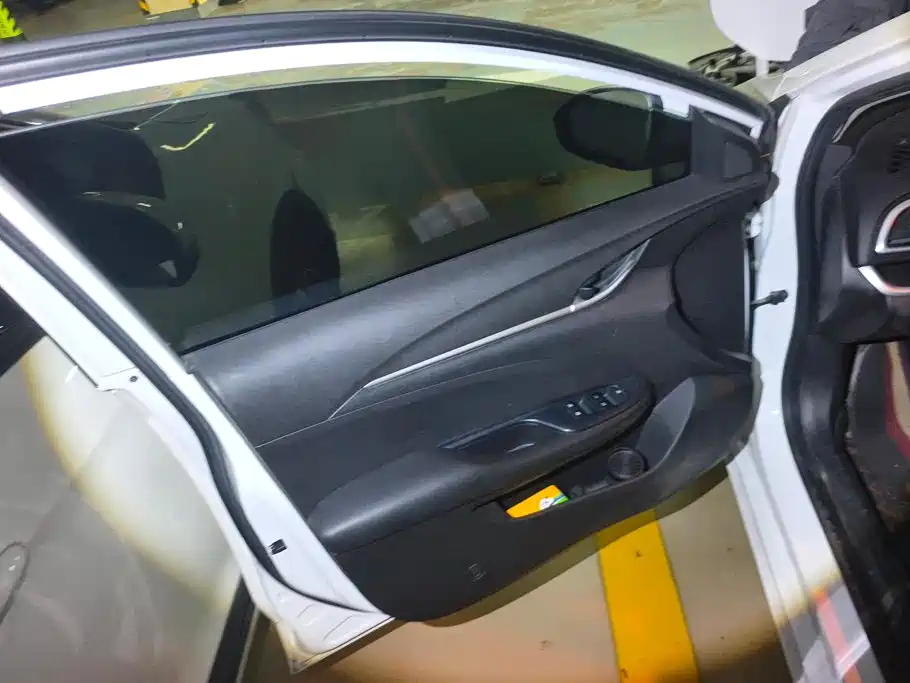 Buick Excelle — миниатюра 7
