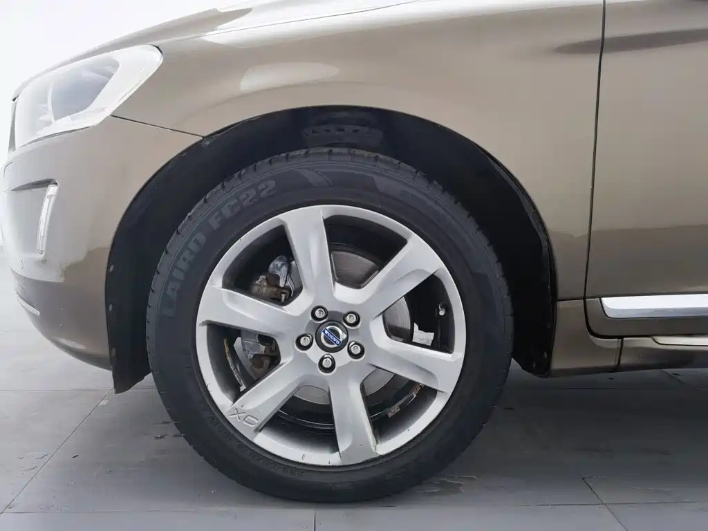 Volvo XC60 (Import) — миниатюра 17