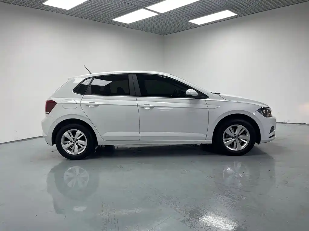 Volkswagen Polo — миниатюра 4