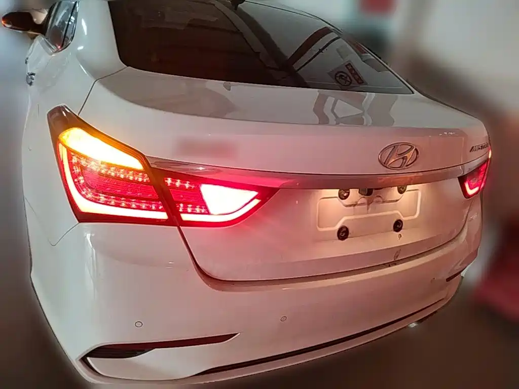Hyundai Mistra — миниатюра 8