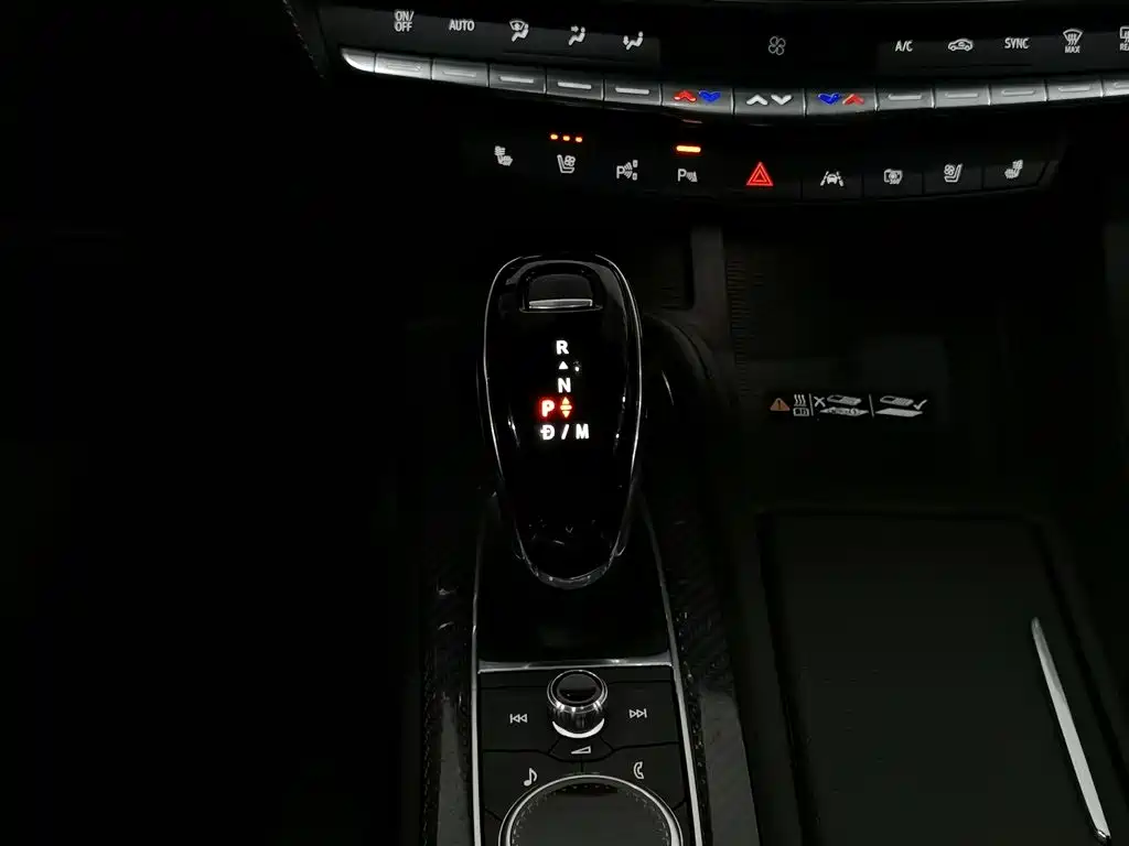 Cadillac CT5 — миниатюра 13