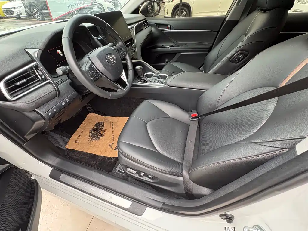 Toyota Camry 2023 2.5HG Luxury