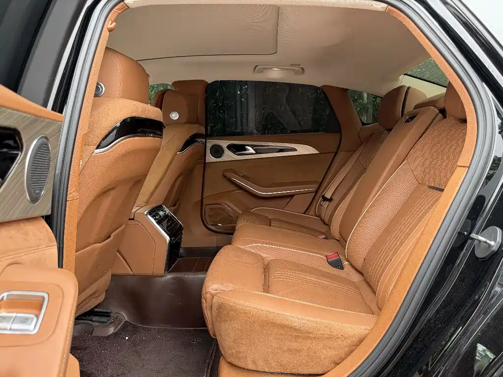 Hongqi H9 2020 2.0T