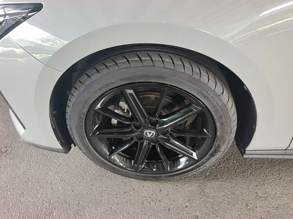Changan UNI-V — миниатюра 23