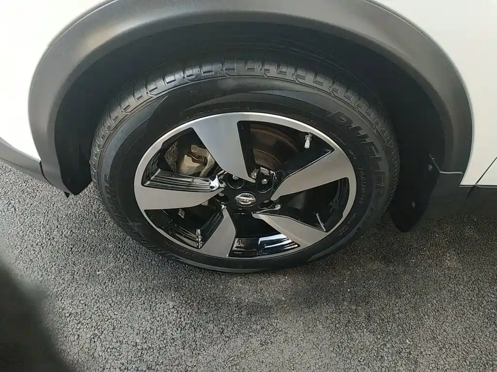 Nissan Qashqai — миниатюра 23