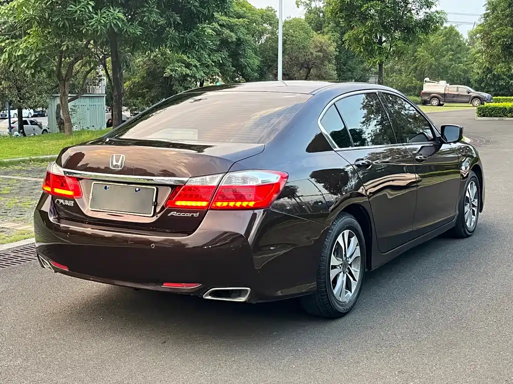 Honda Accord 2014 2.0L EX Luxury