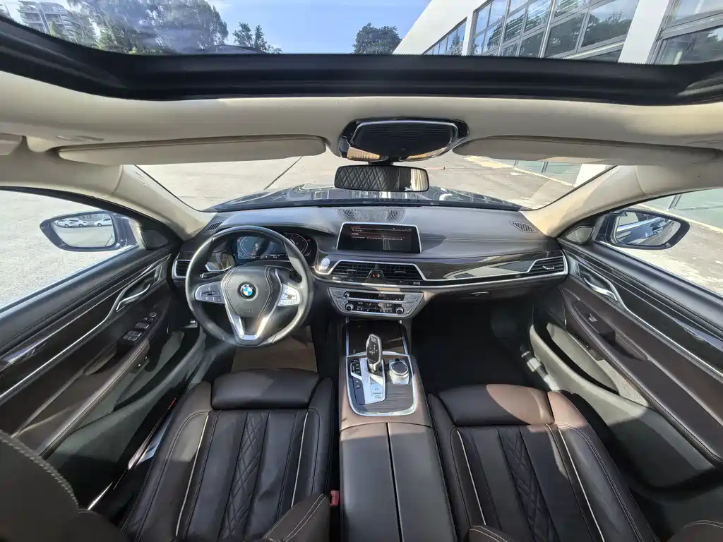 BMW 7 Series 7 2021 730Li Luxury
