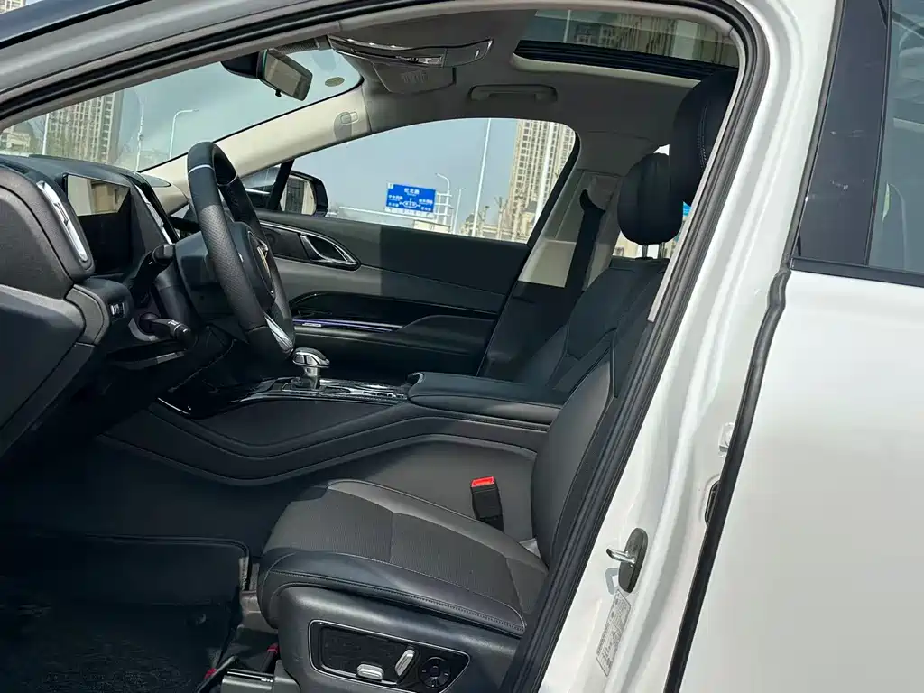 Hongqi HONGQI HS3 PHEV