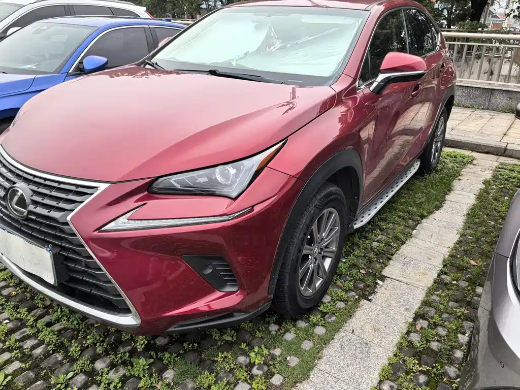 Lexus NX 2018