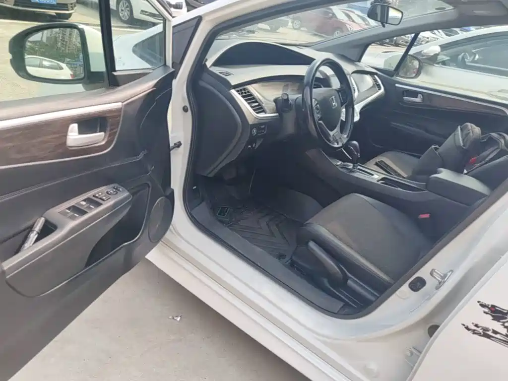 Honda Jade — миниатюра 16