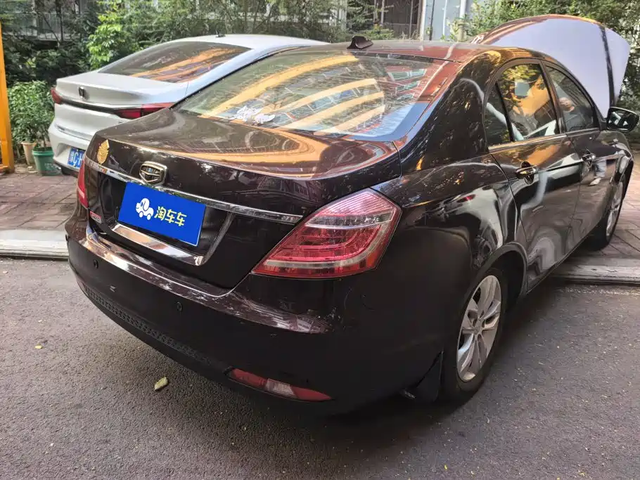 Geely Emgrand — миниатюра 3