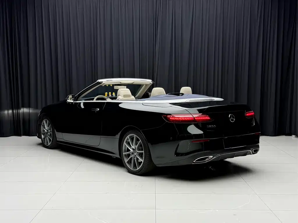 Mercedes-Benz E-Class (Import) — миниатюра 4