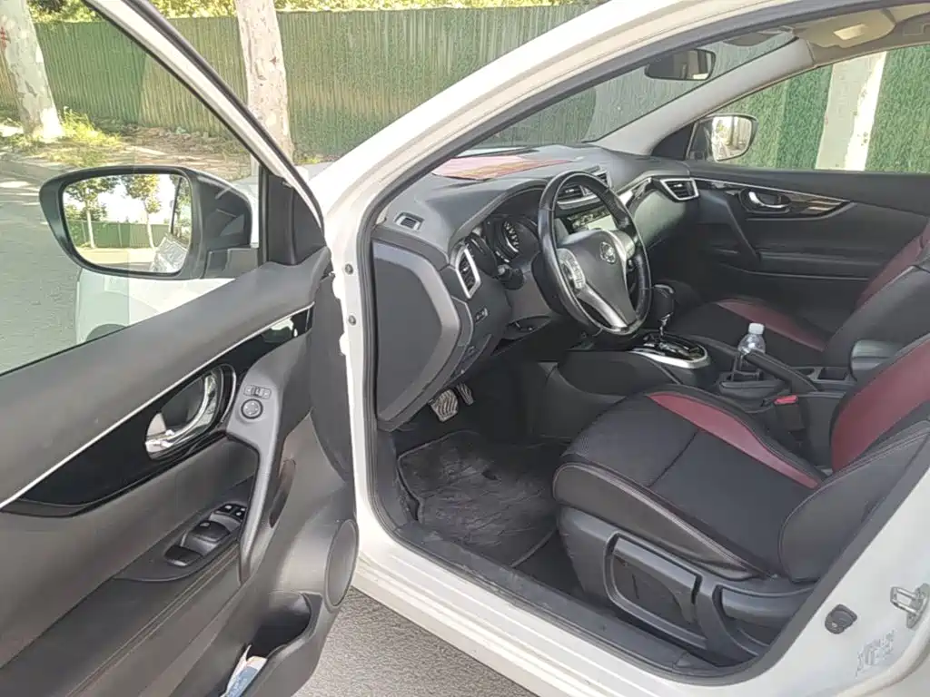 Nissan Qashqai — миниатюра 16