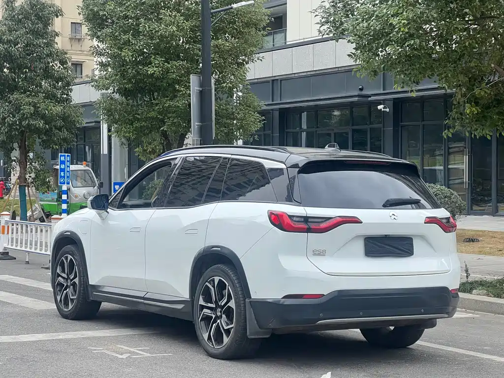 NIO NIO ES8