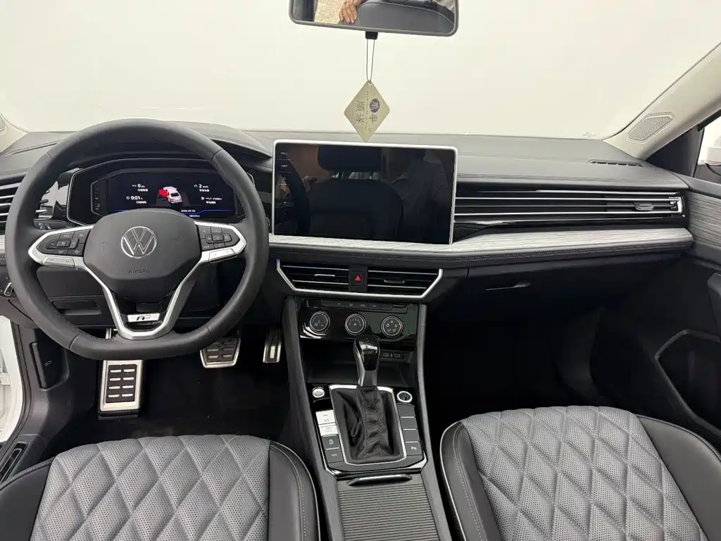 Volkswagen Sagitar — миниатюра 9