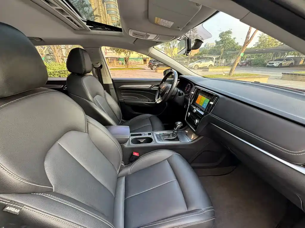 Roewe i6 Classic — миниатюра 9