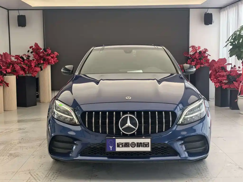 Mercedes-Benz C-Class — миниатюра 2