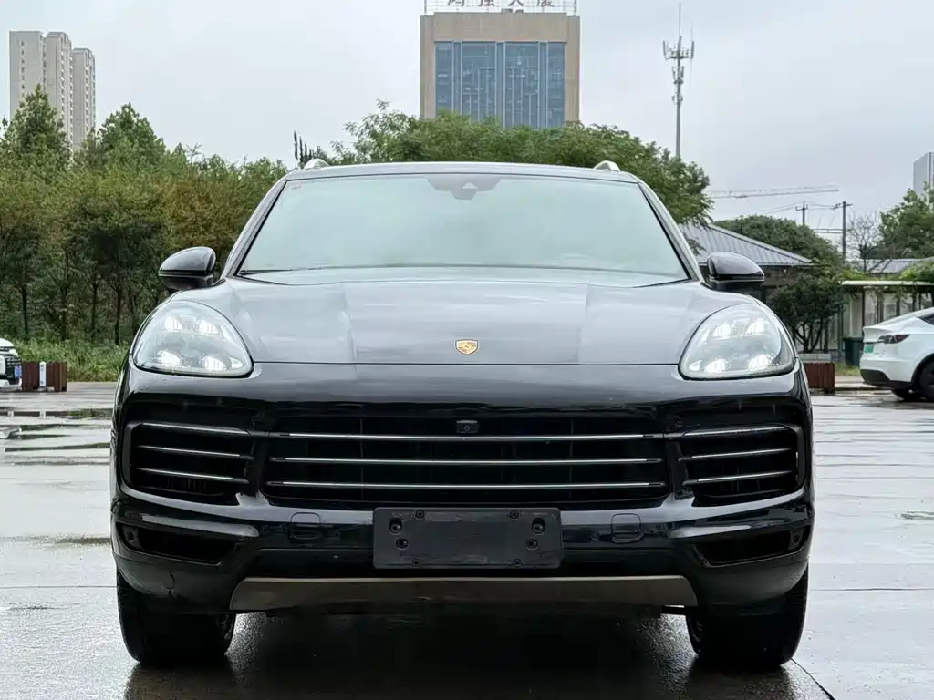 Porsche Cayenne — миниатюра 2